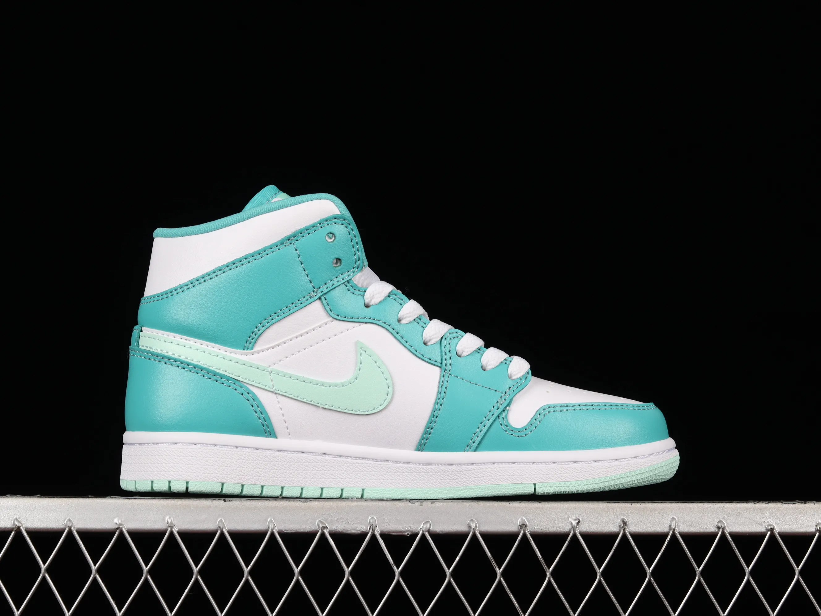 All categories Air Jordan Jordan series basketball shoes Air Jordan 1 Mid G version pure original Air Jordan 1 Mid SE "Marine Green" AJ1 Joe 1 white cyan Chinese basketball shoes DV2229-300